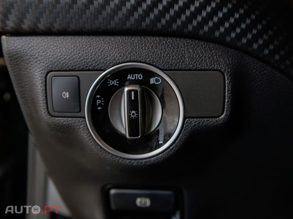 Mercedes-Benz A 180 d AMG Line