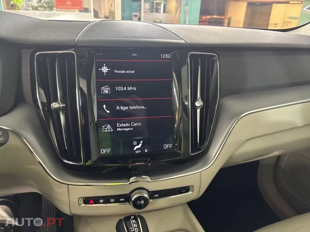 Volvo XC60 2.0 D4 Momentum Plus Geartronic