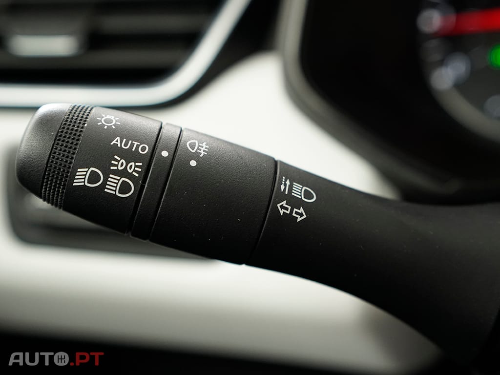 Renault Clio Clio 1.0 TCe Limited Bi-Fuel