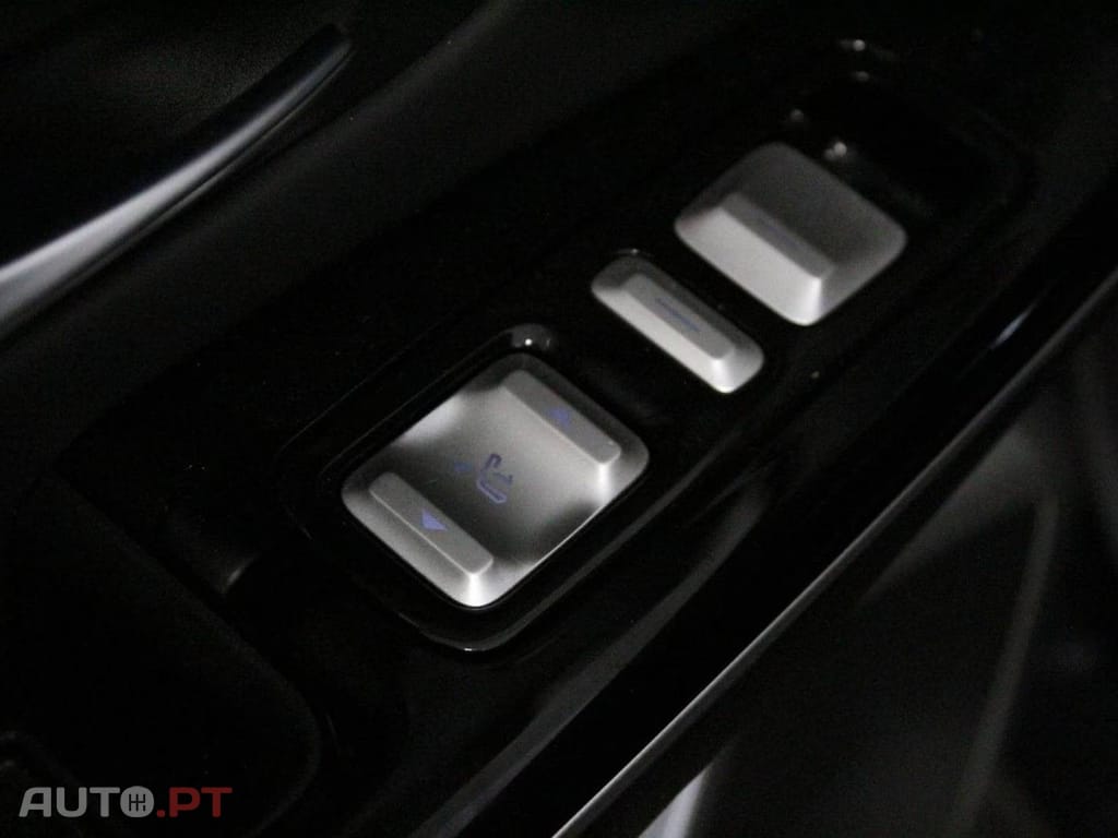 XPeng G9 78.2 kWh Standard Range