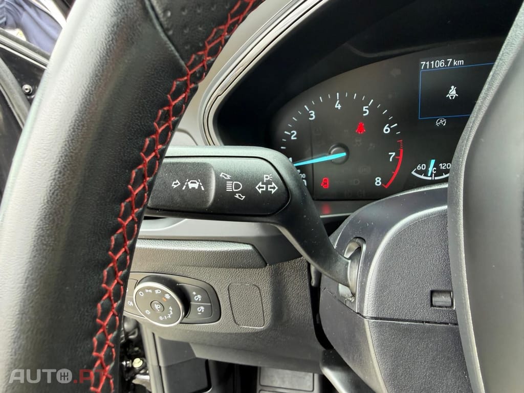 Ford Focus SW 1.0 EcoBoost MHEV ST-Line