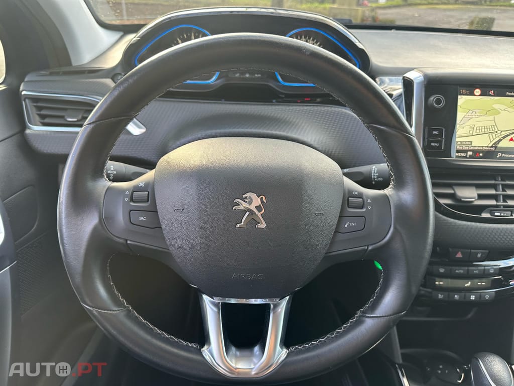 Peugeot 2008 1.5 BlueHDi Allure EAT6