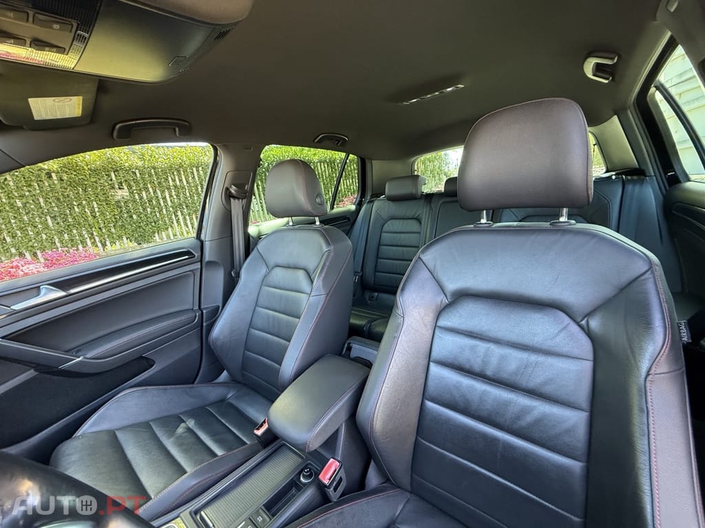 Volkswagen Golf 2.0 TSI GTI DSG