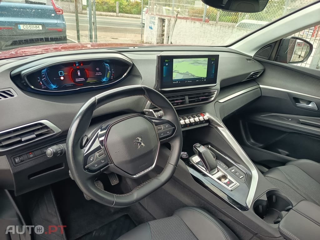 Peugeot 3008 1.6 Hybrid Allure e-EAT8
