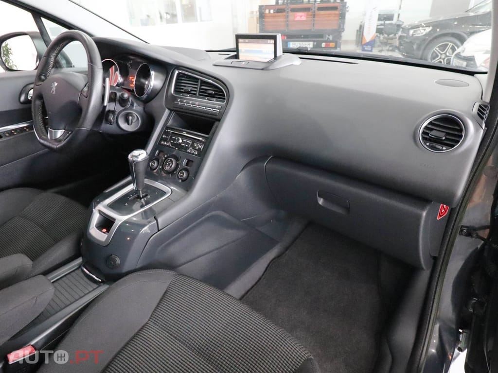 Peugeot 5008 1.6 E-HDi 7L Active 2-Tronic