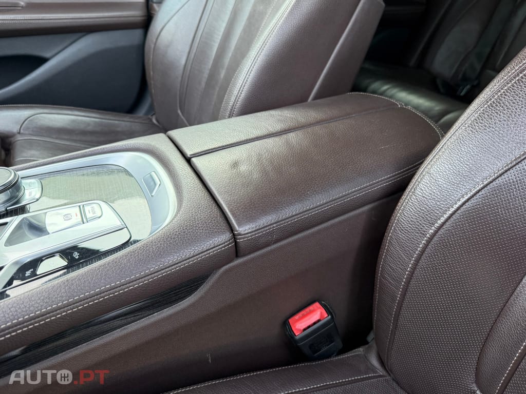 BMW 740 d xDrive Pack M