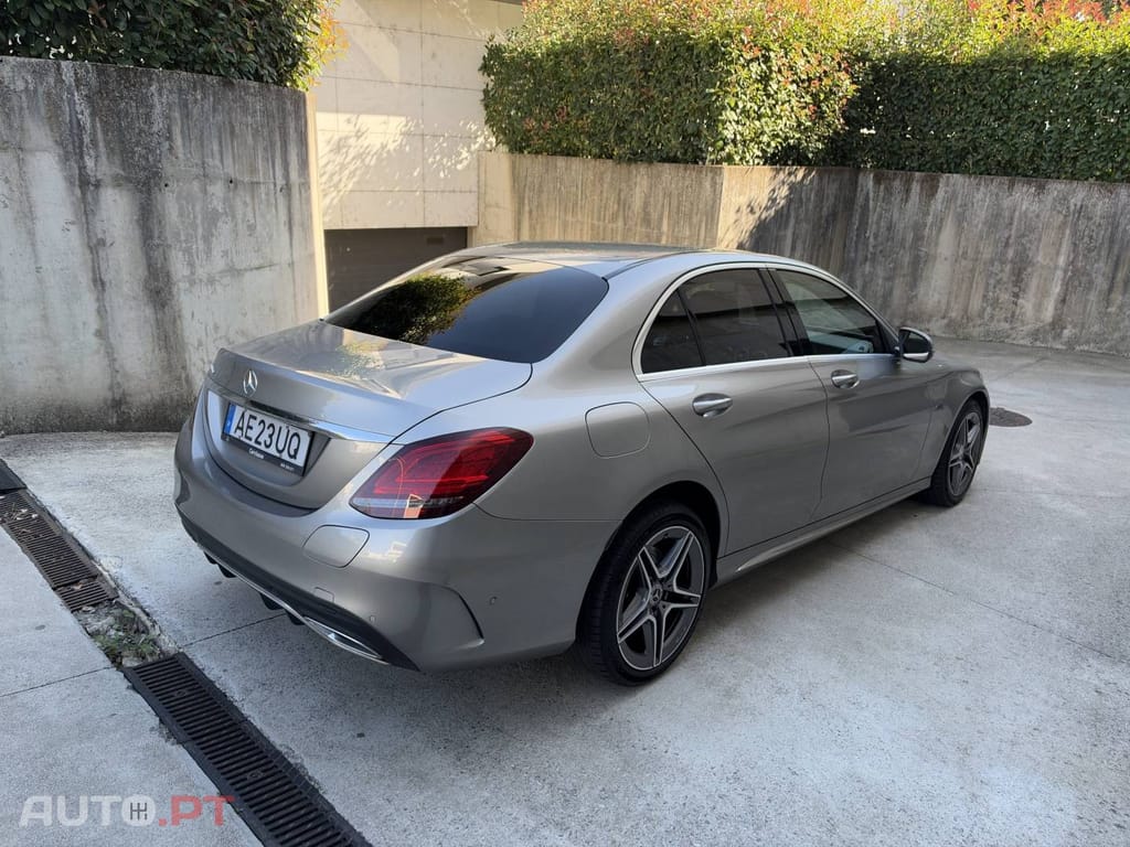 Mercedes-Benz C 300 de AMG Line