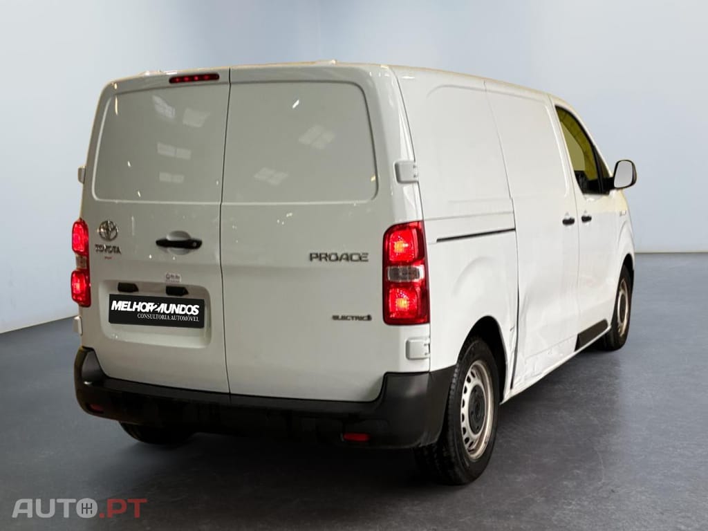 Toyota Proace 75 kWh Dynamic