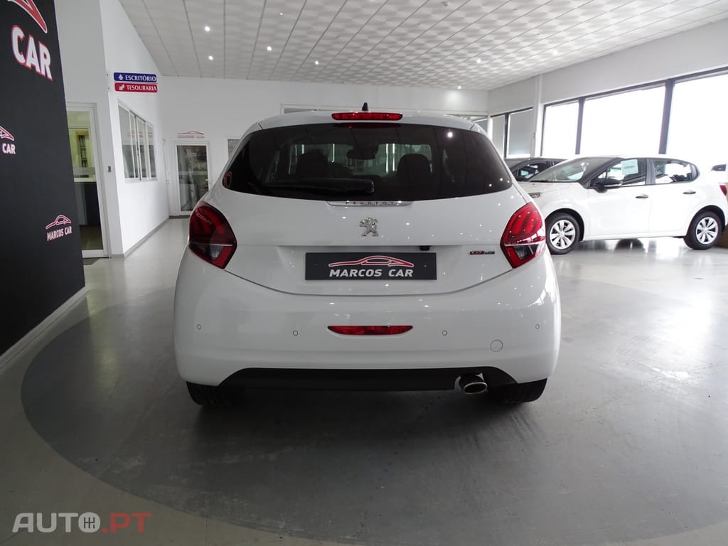 Peugeot 208 1.2 PureTech GT Line