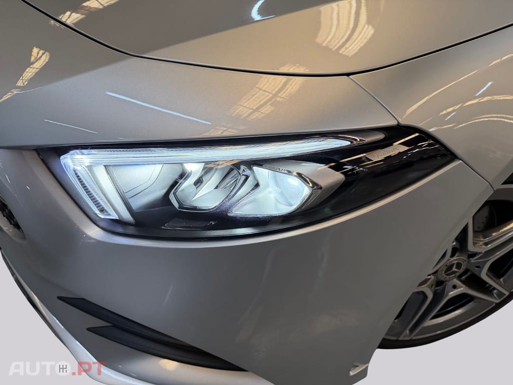 Mercedes-Benz A 250 AMG Premium I.V.A DEDUTIVEL