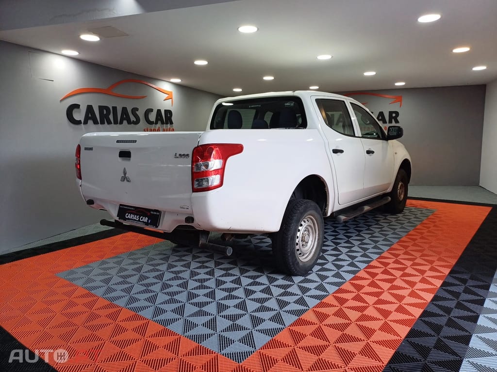 Mitsubishi L200 4X2
