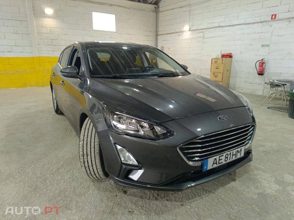 Ford Focus 1.0 EcoBoost MHEV Titanium