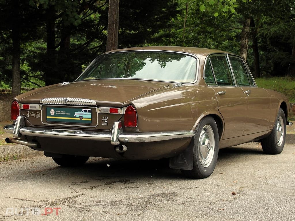 Jaguar Souvereign Daimler 4.2 S1