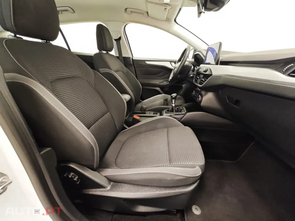 Ford Focus SW 1.0 EcoBoost MHEV Connected