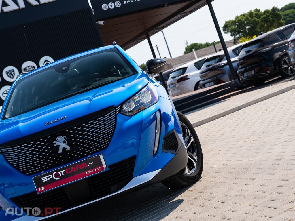Peugeot 2008 1.2 PureTech Allure Pack