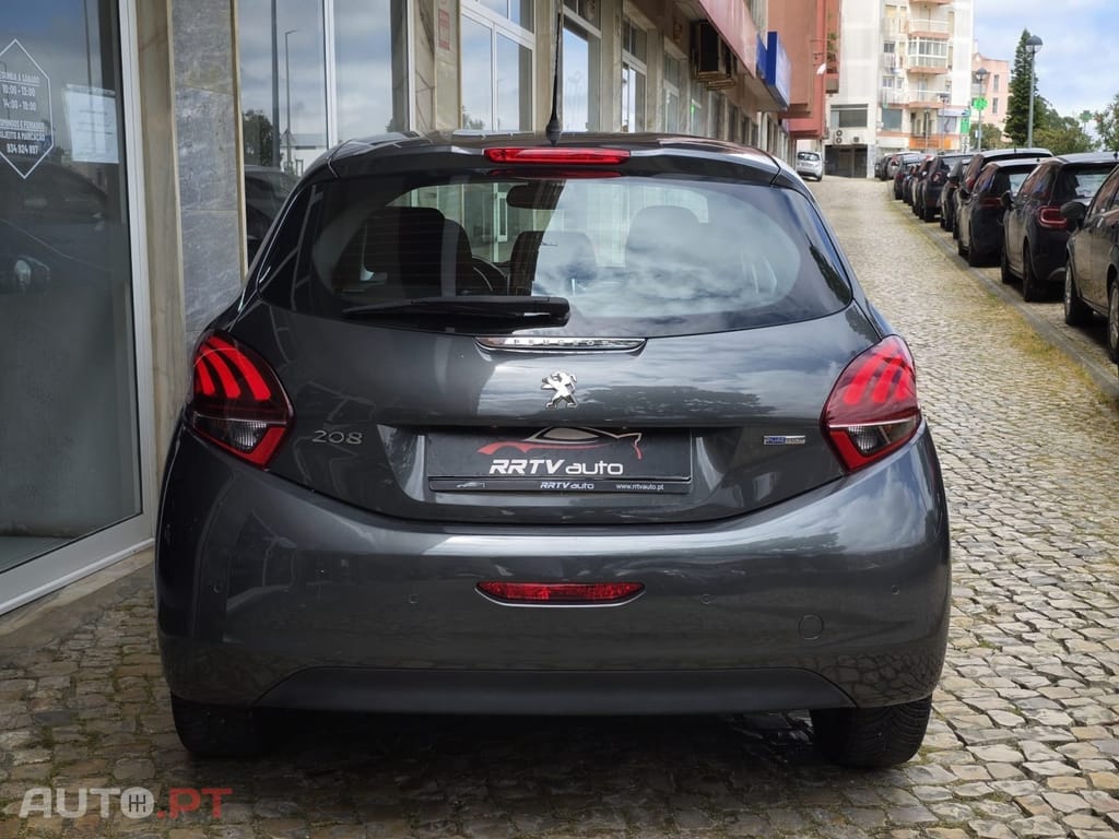 Peugeot 208 1.2 PureTech Allure EAT6