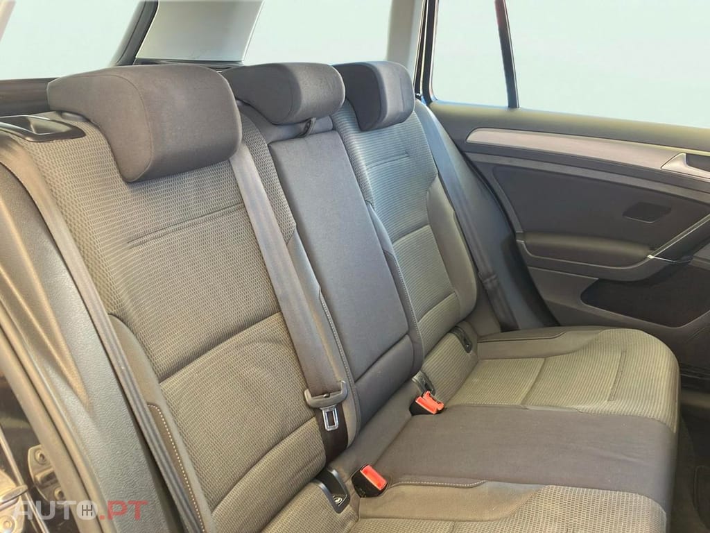 Volkswagen Golf Variant 1.6 TDi GPS Edition