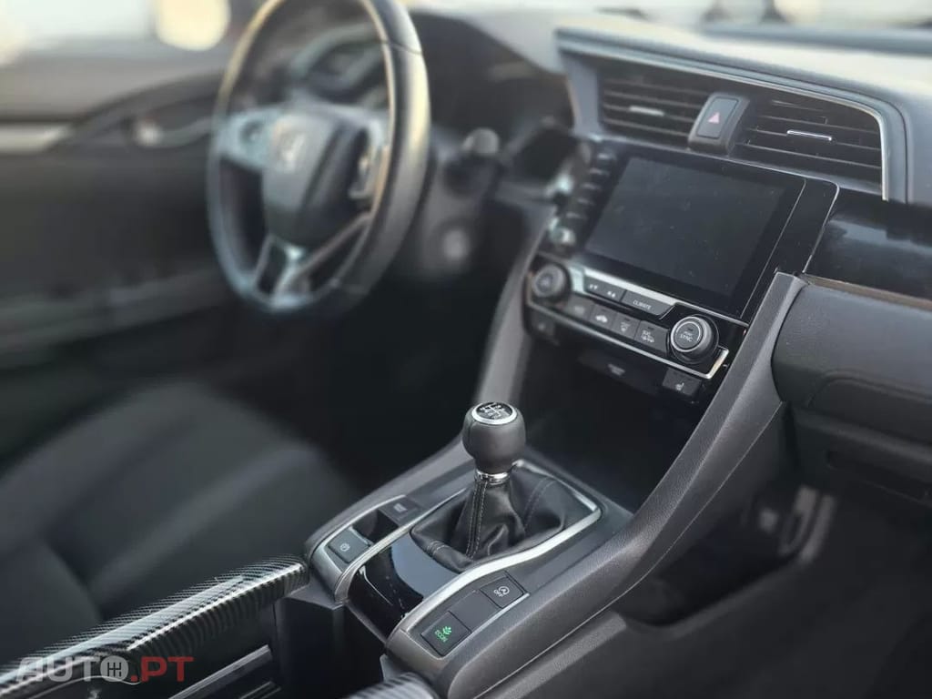Honda Civic 1.0 i-VTEC Elegance