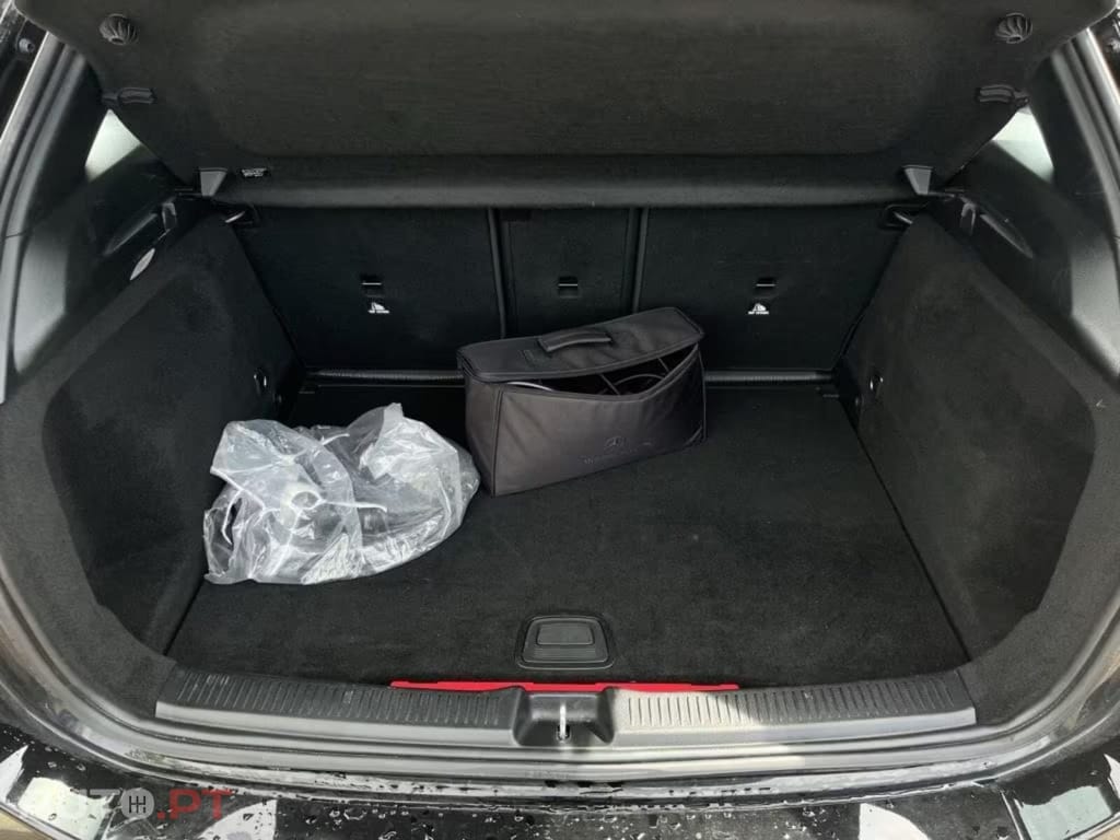 Mercedes-Benz B 250 I.V.A DEDUTIVEL e