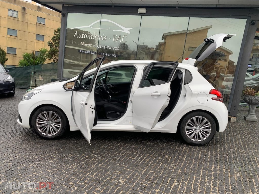 Peugeot 208 1.2 PureTech Style