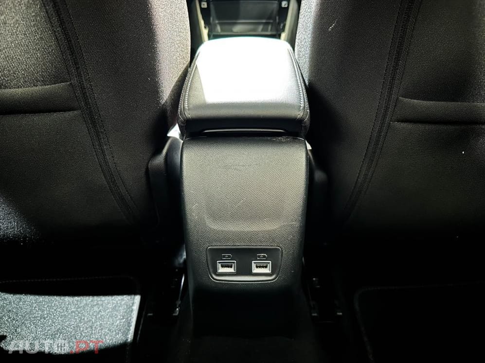 Peugeot E-208 50 kWh SE Style