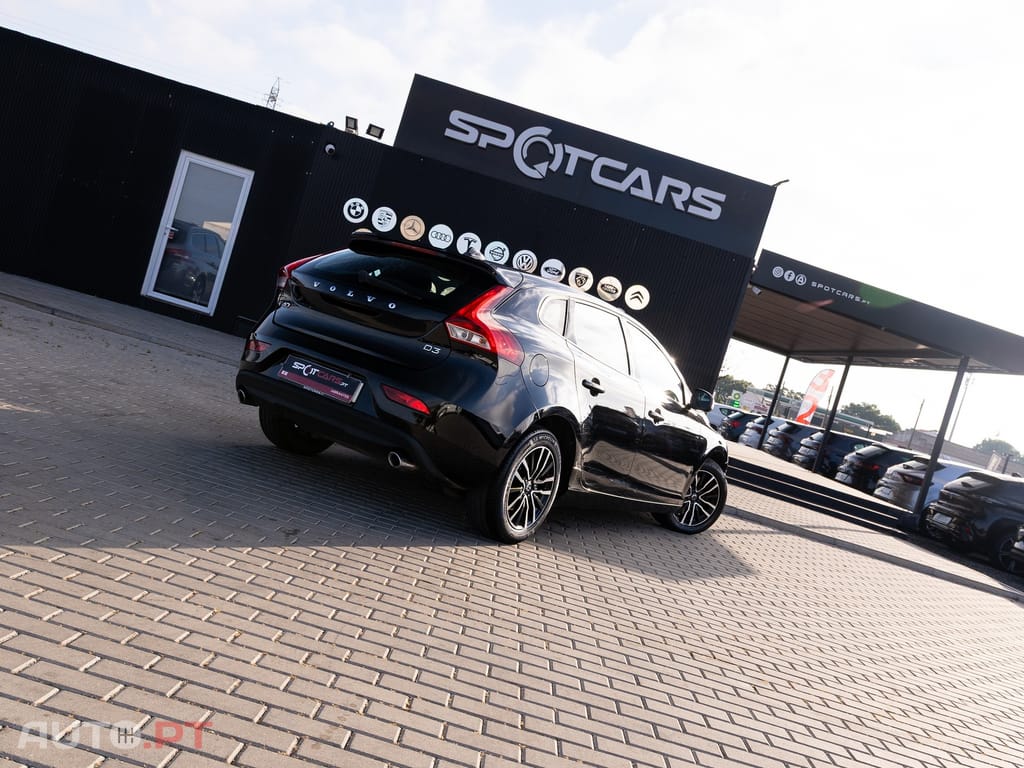Volvo V40 2.0 D3 Momentum