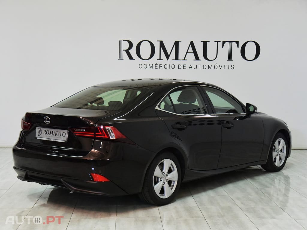 Lexus IS Executive — fotografia 6