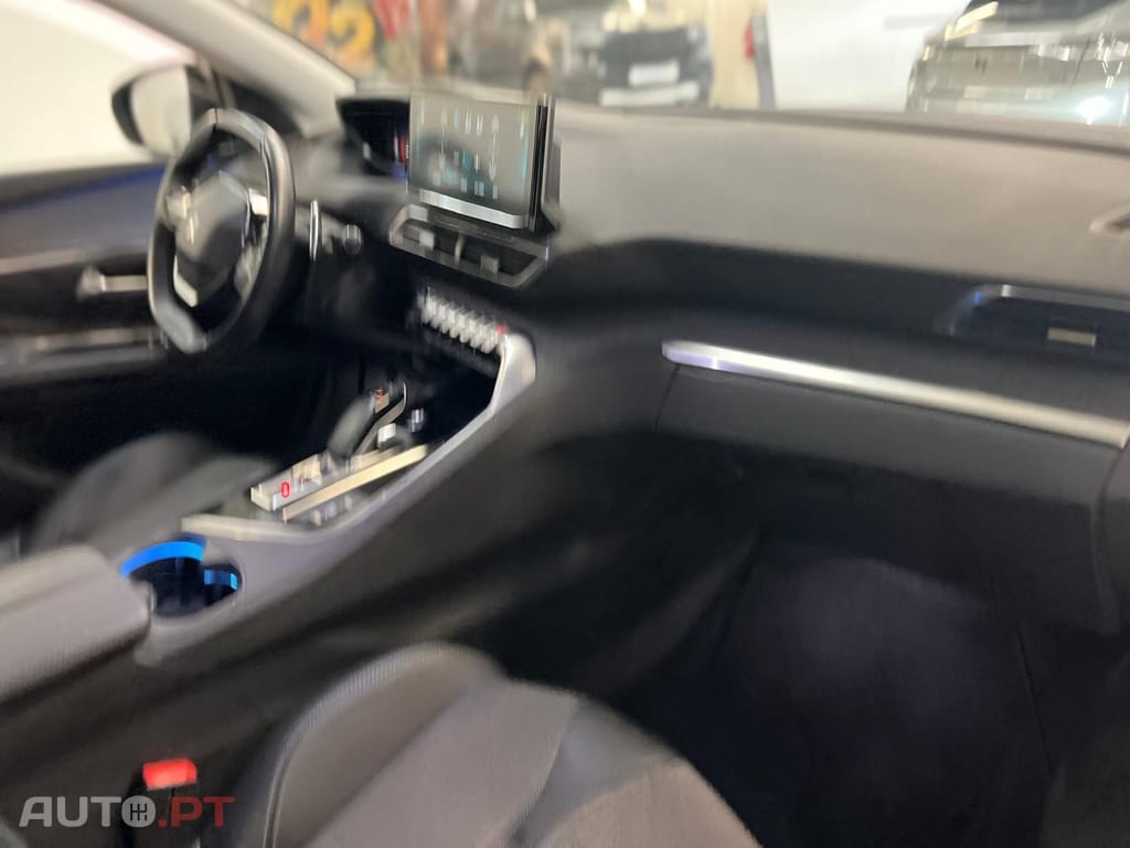 Peugeot 3008 1.6 Hybrid Allure Pack e-EAT8