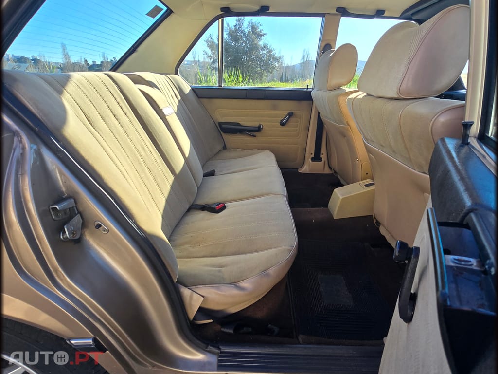 BMW 518 i E12
