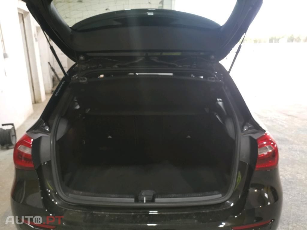Mercedes-Benz A 160 d Business Solutions