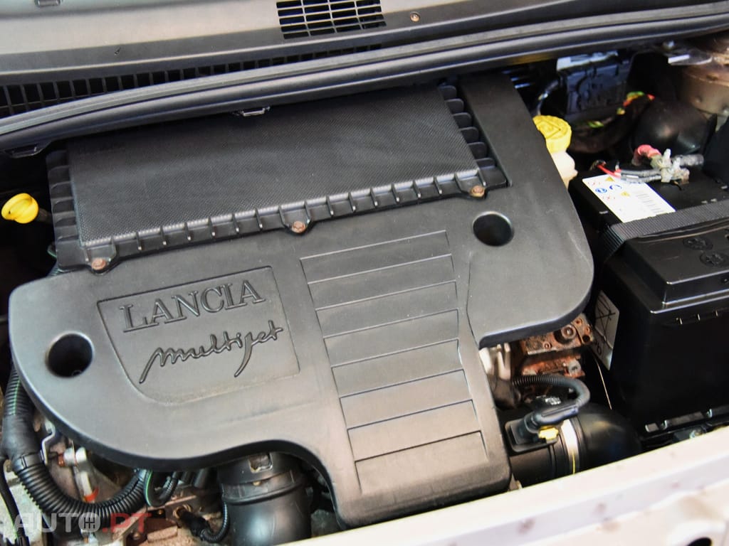Lancia Musa 1.3 16V M-jet Platino DFN