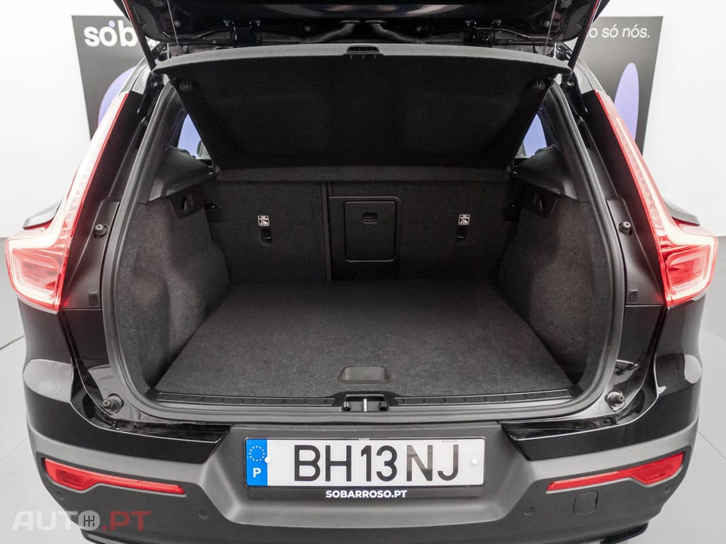 Volvo XC40 Recharge Core