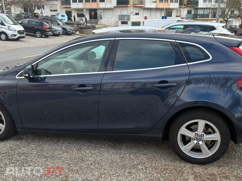 Volvo V40 D2 Momentum
