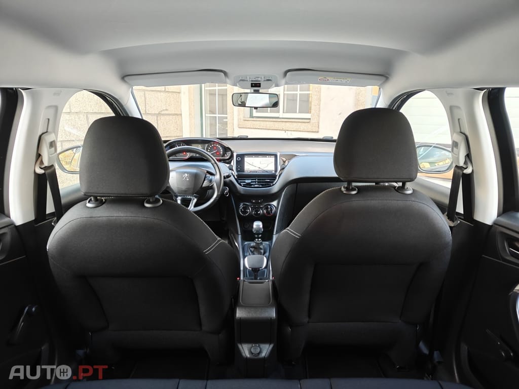 Peugeot 2008 1.5 BlueHDi Style
