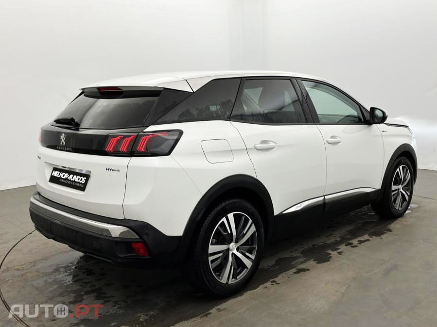 Peugeot 3008 1.6 Hybrid Allure e-EAT8