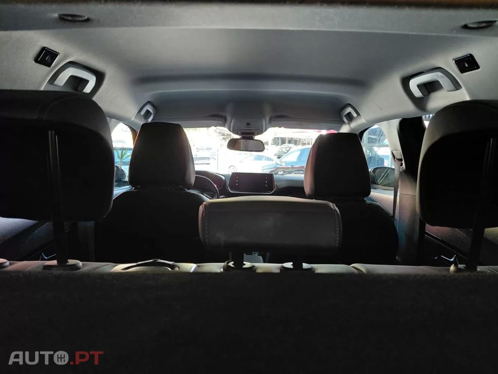 Peugeot 2008 1.2 PureTech Allure Pack