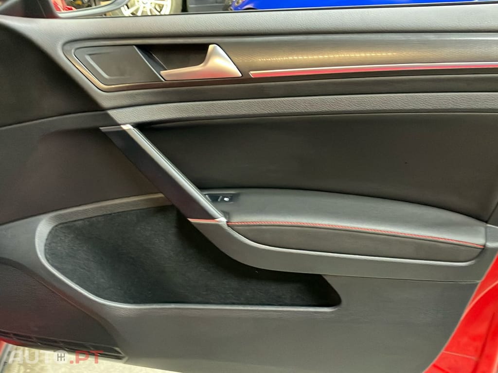 Volkswagen Golf 2.0 TSI GTI DSG Performance