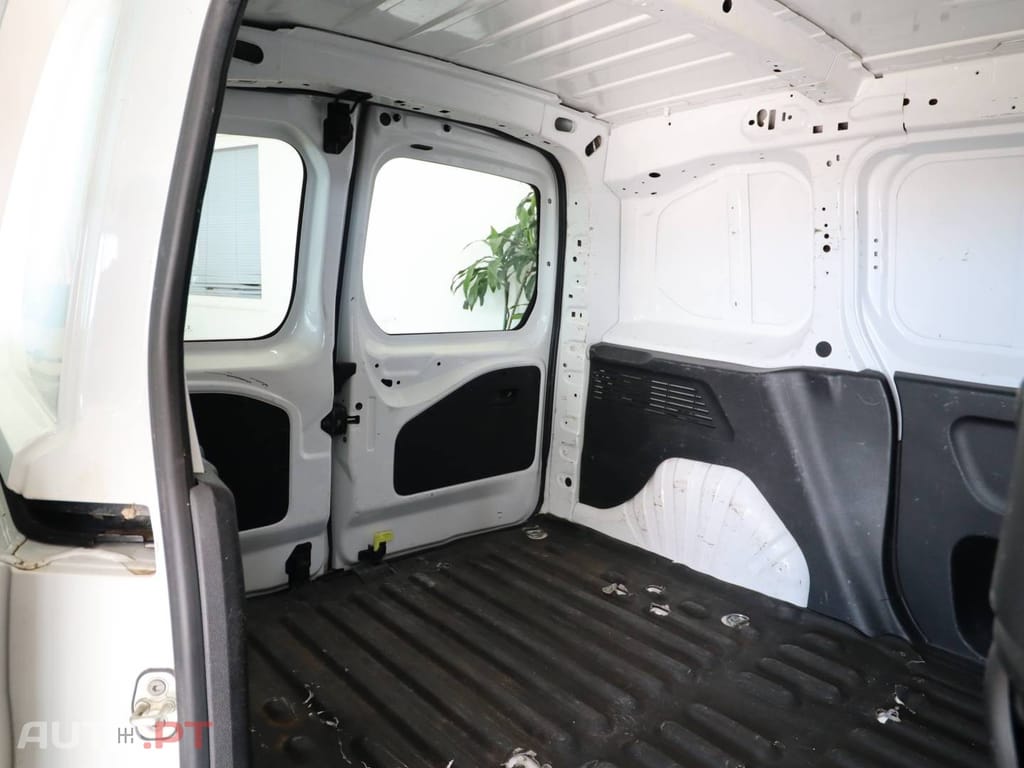 Peugeot Partner 1.5 BlueHDi Asphalt Standard