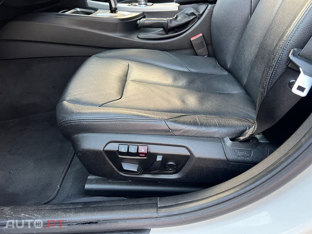 BMW 328 i Auto Line Sport