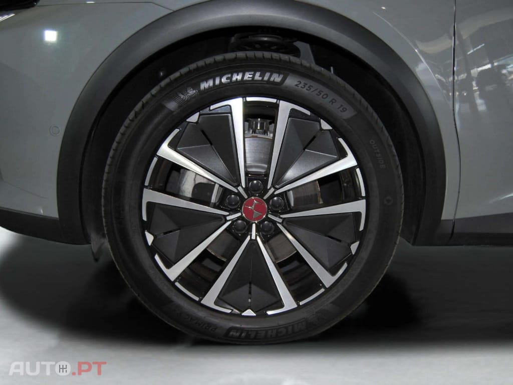 DS DS7 E-Tense Performance Line