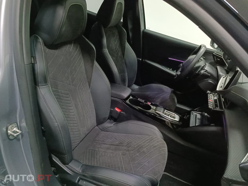Peugeot 2008 1.5 BlueHDi GT Pack EAT8
