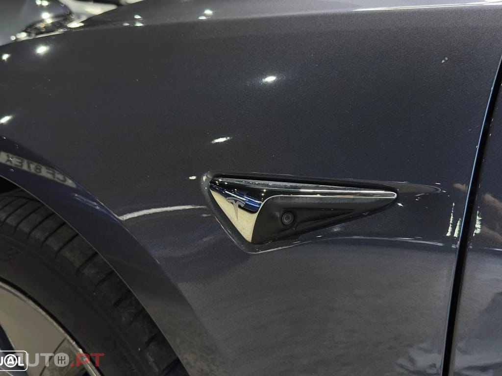 Tesla Model 3 Standard Range Plus RWD