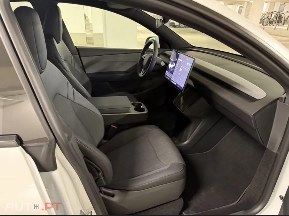 Tesla Model Y Tração Traseira