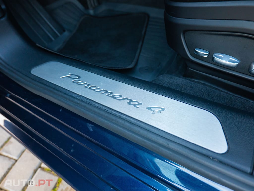 Porsche Panamera 4 Executive