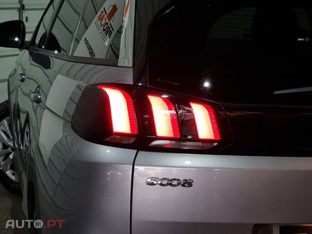 Peugeot 5008 1.5 BlueHDi Allure EAT8