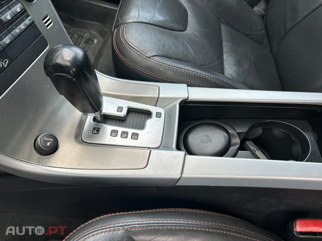 Volvo XC60 GEARTRONIC D5 AWD