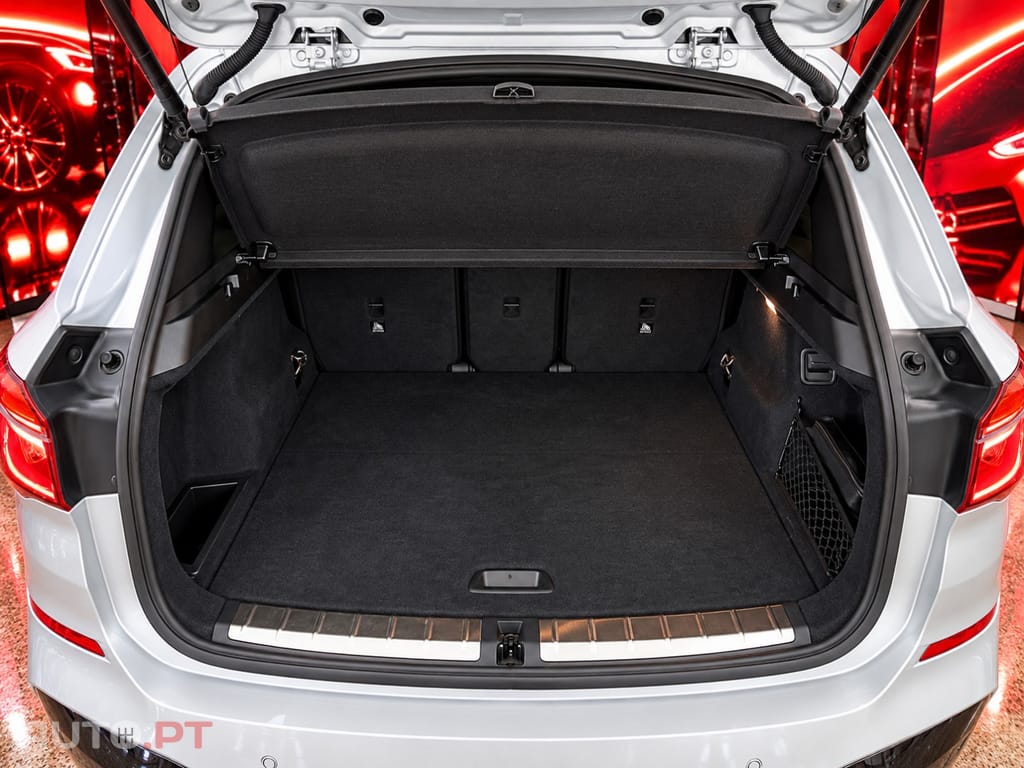 BMW X1 18 i sDrive Pack M