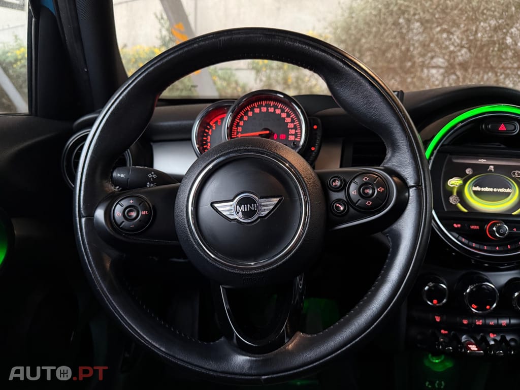 MINI Cooper Cooper D