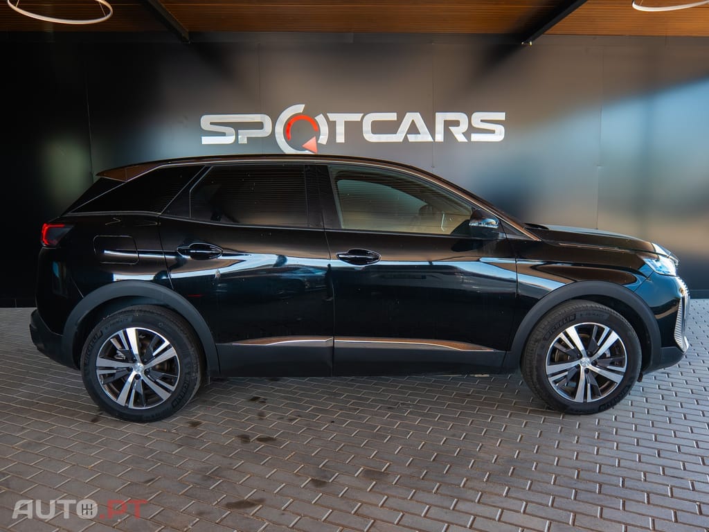 Peugeot 3008 1.2 Hybrid Allure e-DCS6