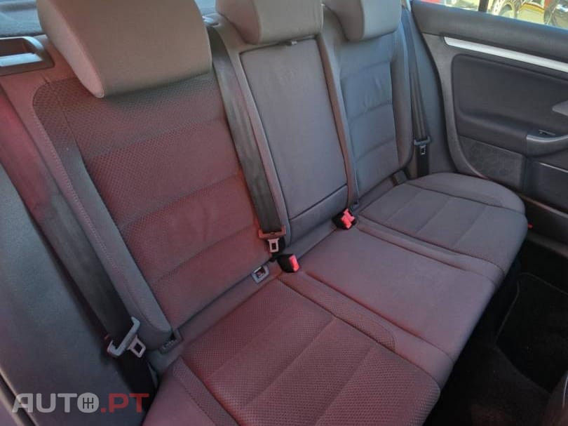 Volkswagen Golf 1.4i Confortline